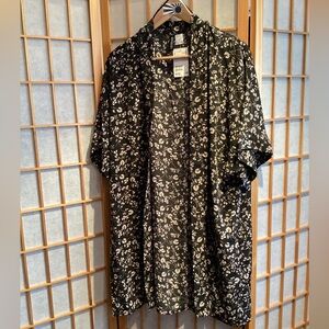 Divided by H&M Black and White Floral Kimono Women's Size Small